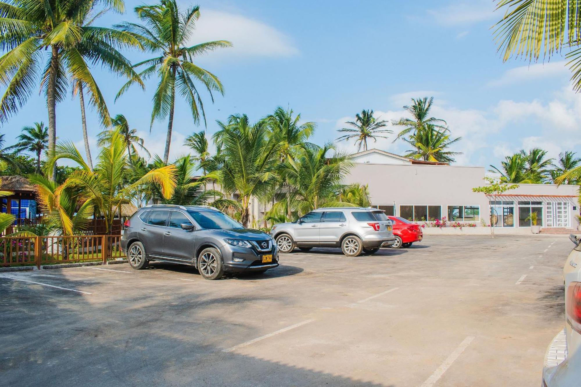 Playa Palmeras Beach Resort Cartagena Exterior photo