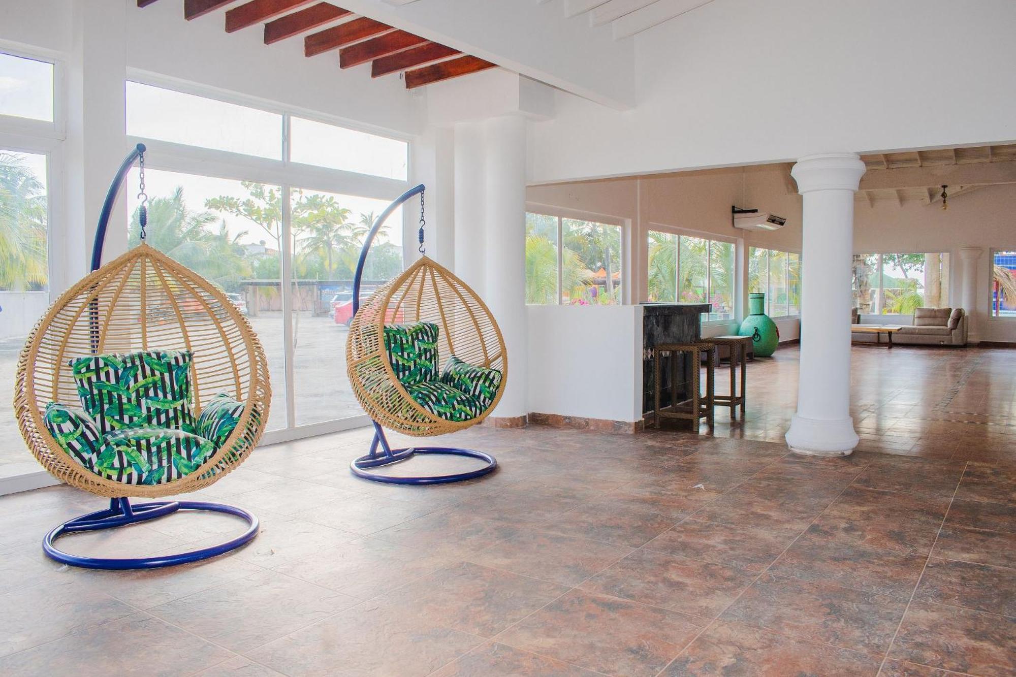 Playa Palmeras Beach Resort Cartagena Exterior photo